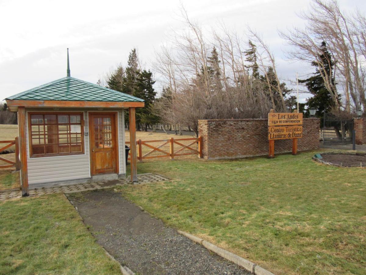 Hotel Y Cabanas Llanuras De Diana - Caja Los Andes Puerto Natales Luaran gambar